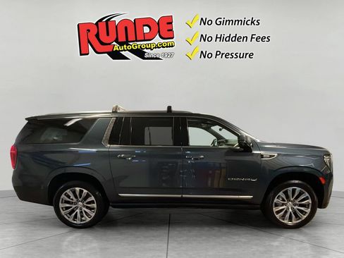 Used 2021 GMC Yukon XL Denali w/ Denali Ultimate Package AWD/4WD image 7