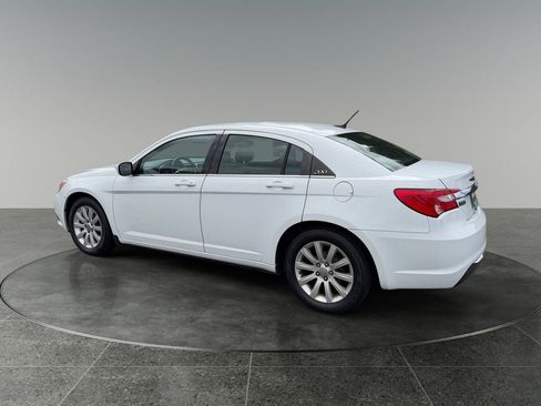 Used 2014 Chrysler 200 Touring FWD image 7
