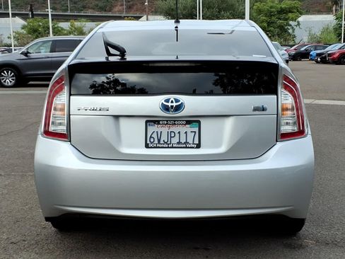 Used 2012 Toyota Prius Two FWD image 4