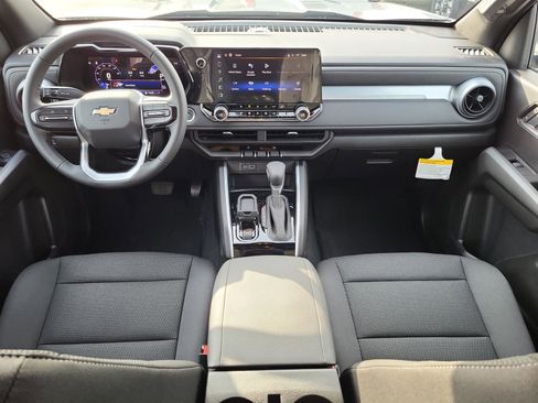 New 2025 Chevrolet Colorado LT RWD image 19