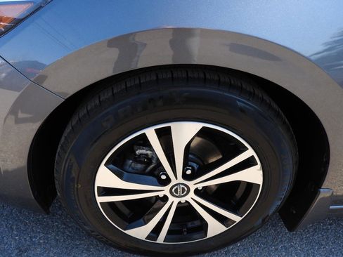 Used 2021 Nissan Sentra SV image 17