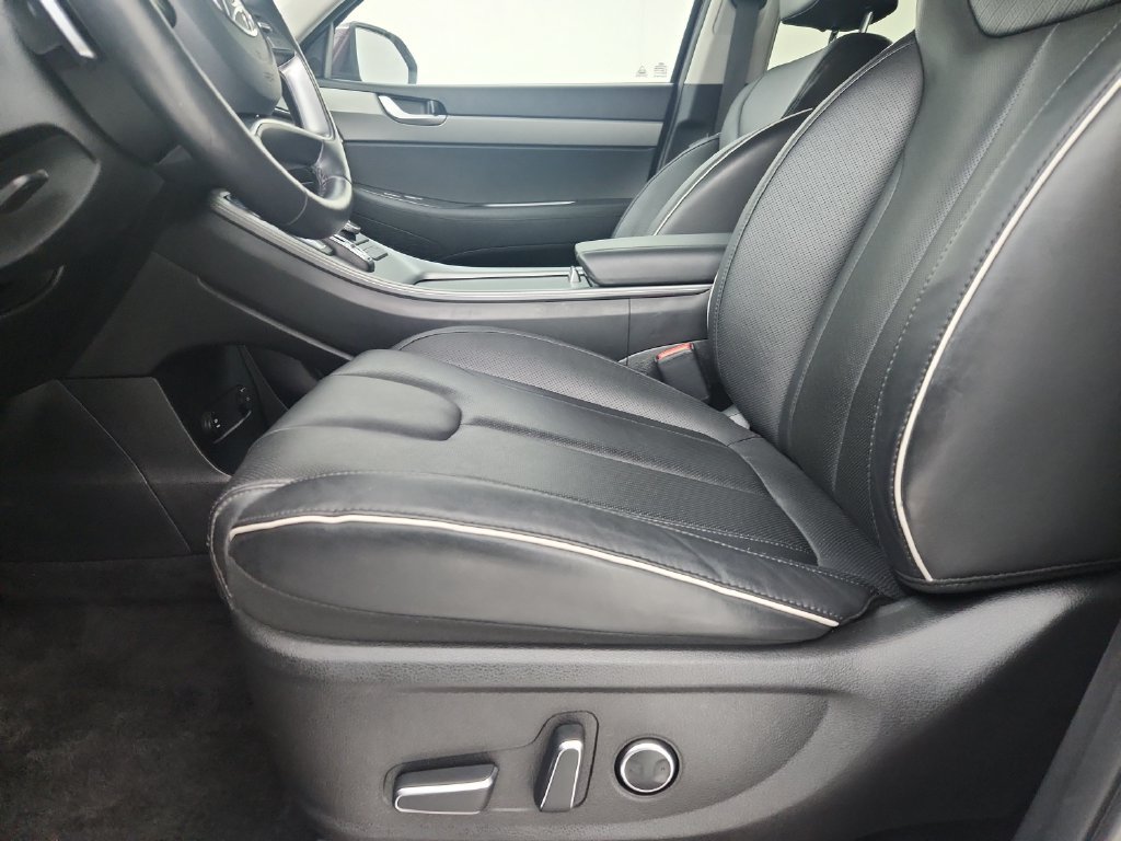 Used 2025 Hyundai Palisade SEL FWD image 22