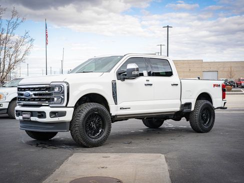 Used 2025 Ford F350 King Ranch AWD/4WD image 12