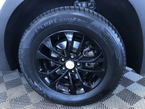 Used 2020 Hyundai Santa Fe SEL image 16