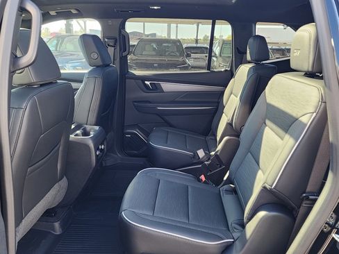 New 2026 Buick Enclave Sport Touring w/ Super Cruise Package image 45