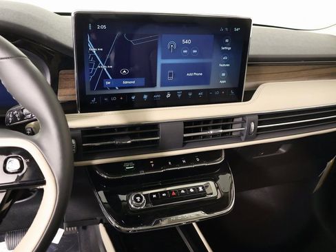 New 2026 Lincoln Corsair Reserve image 5