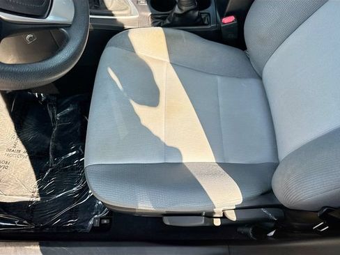Used 2016 Toyota Corolla L FWD image 17
