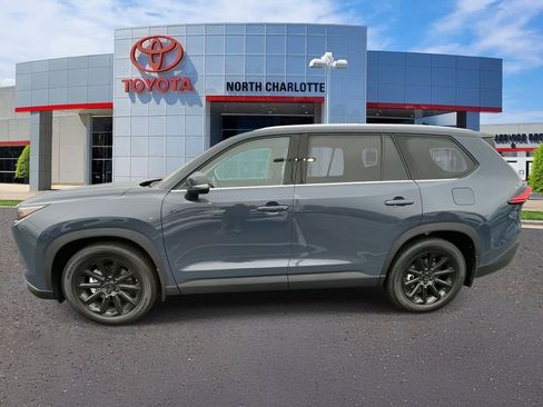 Used 2026 Toyota Grand Highlander XLE image 7