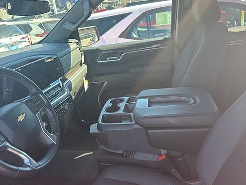 Certified 2024 Chevrolet Silverado 1500 LT image 9