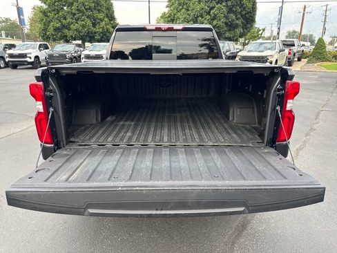 Used 2022 Chevrolet Silverado 1500 LTZ w/ LTZ Premium Package AWD/4WD image 22