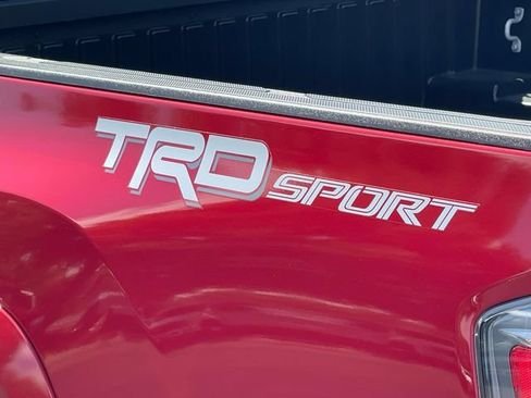 Used 2020 Toyota Tacoma TRD Sport w/ TRD Premium Sport Package RWD image 11