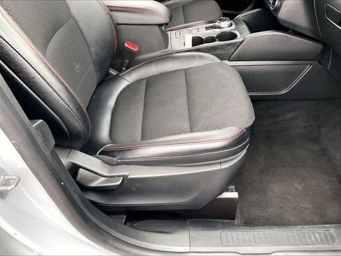 Used 2025 Ford Escape ST-Line Select AWD/4WD image 35