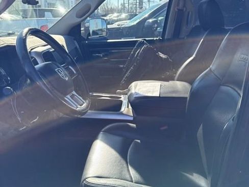 Used 2016 RAM 1500 Laramie w/ Convenience Group image 7