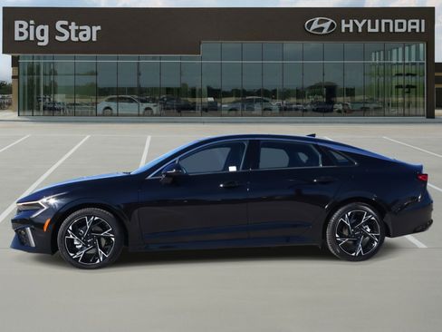 Used 2025 Kia K5 GT-Line w/ GT-Line Premium Package image 2