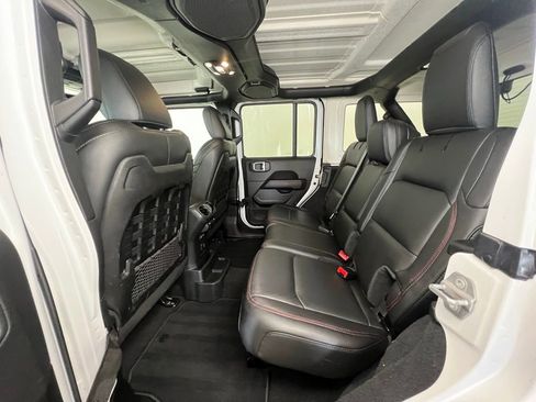 Used 2021 Jeep Wrangler Unlimited Rubicon w/ Uconnect 4C Nav & Sound Group image 5