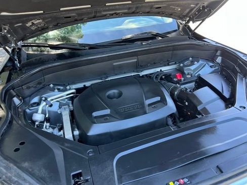 Used 2018 Volvo XC90 T6 Momentum w/ Momentum Plus Package AWD/4WD image 46