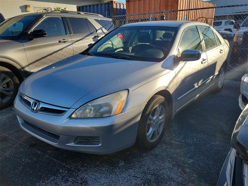 Used 2007 Honda Accord SE image 3