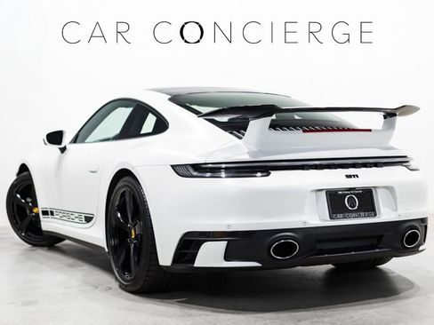 Used 2024 Porsche 911 Carrera S image 7