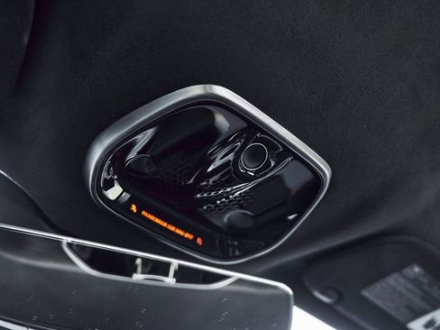 Used 2023 McLaren Artura RWD image 73
