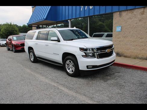 Used 2017 Chevrolet Suburban LT w/ Luxury Package RWD image 1