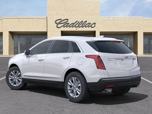 New 2025 Cadillac XT5 Luxury image 3