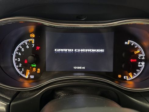 Used 2020 Jeep Grand Cherokee Trailhawk w/ Trailhawk Luxury Group image 11