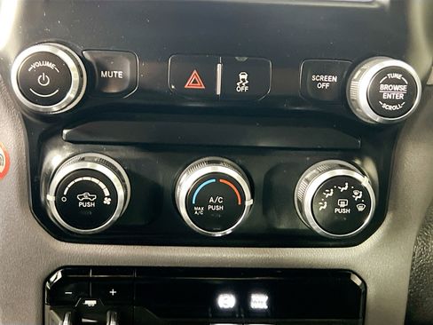 Used 2023 RAM 3500 Big Horn w/ Level 1 Equipment Group AWD/4WD image 27