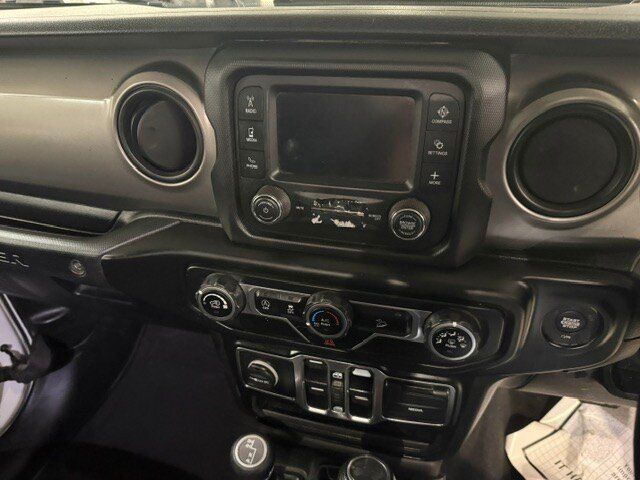 Used 2021 Jeep Wrangler Unlimited Sport AWD/4WD image 16