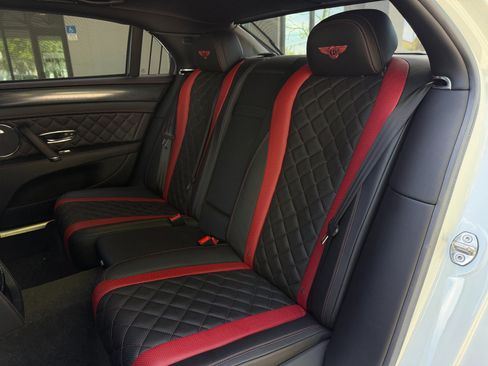 Used 2018 Bentley Flying Spur S W12 AWD/4WD image 33