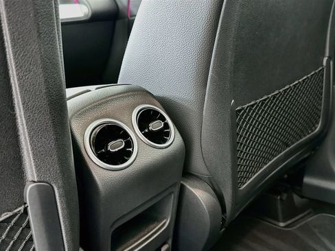 Certified 2023 Mercedes-Benz GLB 35 AMG 4MATIC image 27