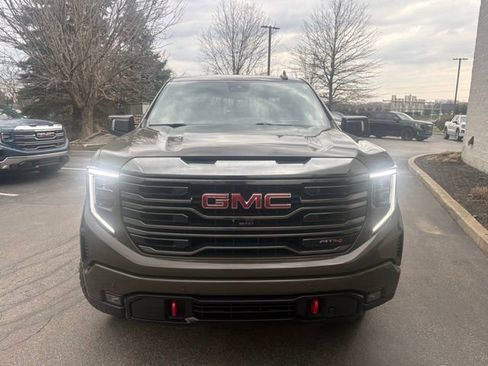 Certified 2024 GMC Sierra 1500 AT4 w/ Technology Package AWD/4WD image 3