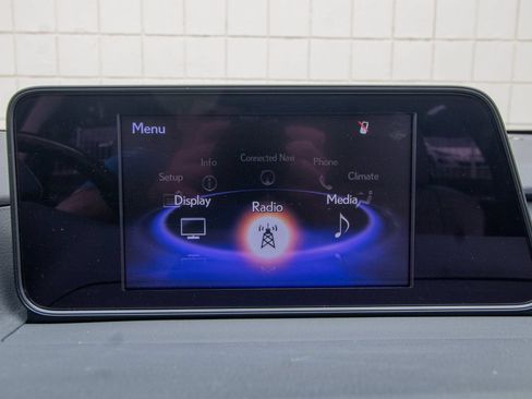 Used 2019 Lexus RX 350L FWD w/ Premium Package image 29
