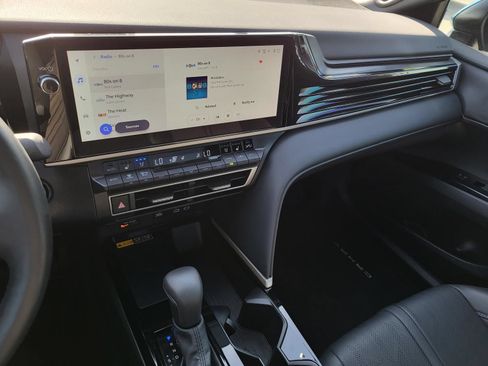 Used 2025 Toyota Camry XSE w/ Premium Package FWD image 21