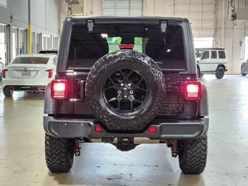 Used 2024 Jeep Wrangler Unlimited Sport AWD/4WD image 10