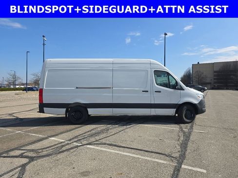 New 2025 Mercedes-Benz Sprinter 2500 image 12