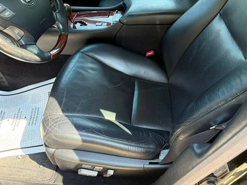 Used 2007 Lexus LS 460 RWD image 23
