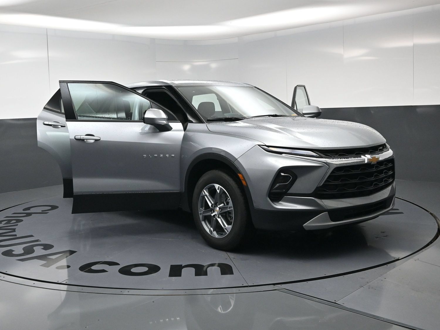 Used 2026 Chevrolet Blazer LT FWD image 24