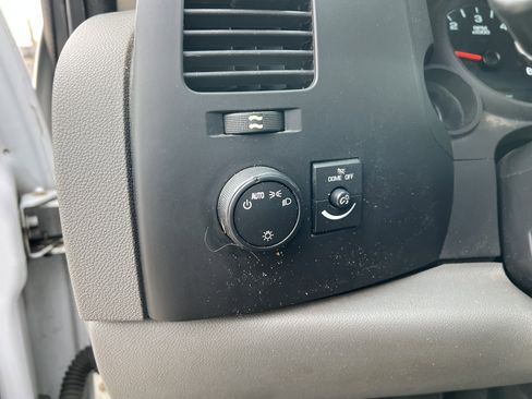 Used 2012 Chevrolet Silverado 1500 W/T image 15