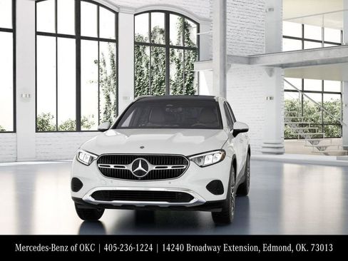 Used 2026 Mercedes-Benz GLC 300 4MATIC image 42