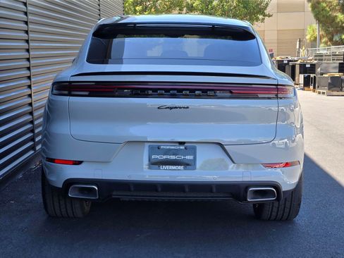 New 2025 Porsche Cayenne E-Hybrid Coupe AWD/4WD image 6