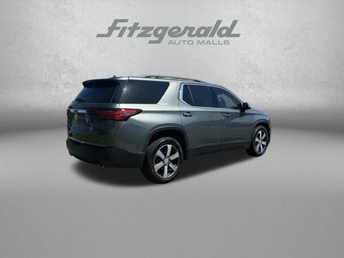 Certified 2022 Chevrolet Traverse LT w/ LT Premium Package AWD/4WD image 5