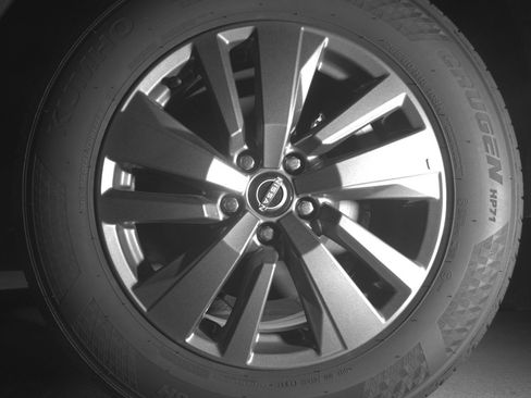 Used 2025 Nissan Pathfinder SV AWD/4WD image 14