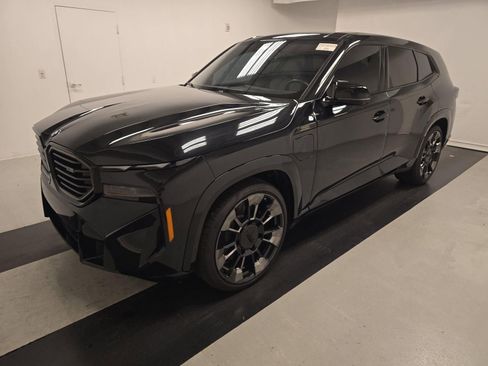 Used 2023 BMW XM AWD/4WD image 1