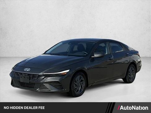 Certified 2024 Hyundai Elantra SEL FWD image 1