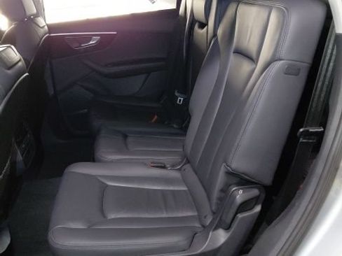 Used 2024 Audi Q7 3.0T Premium Plus AWD/4WD image 6