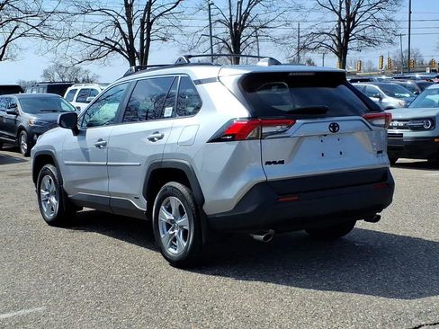 Used 2025 Toyota RAV4 XLE w/ Convenience Package image 3