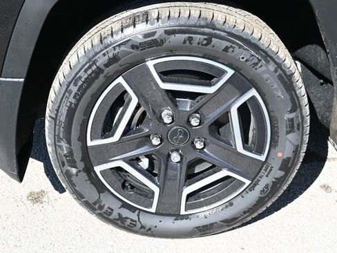 New 2026 Jeep Cherokee Limited AWD/4WD image 6