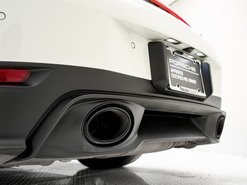 Certified 2025 Porsche 911 Carrera image 32