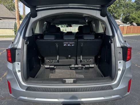 Used 2025 Honda Odyssey EX-L image 9