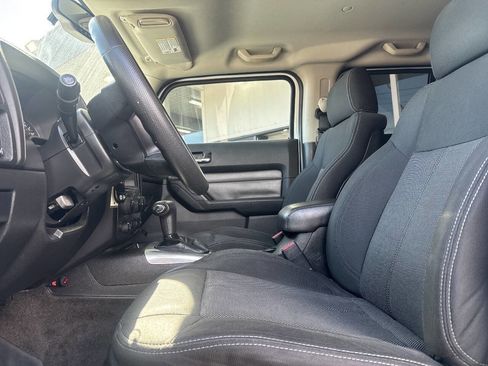 Used 2008 HUMMER H3 image 26